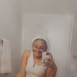 Meet your Posher, Lynn